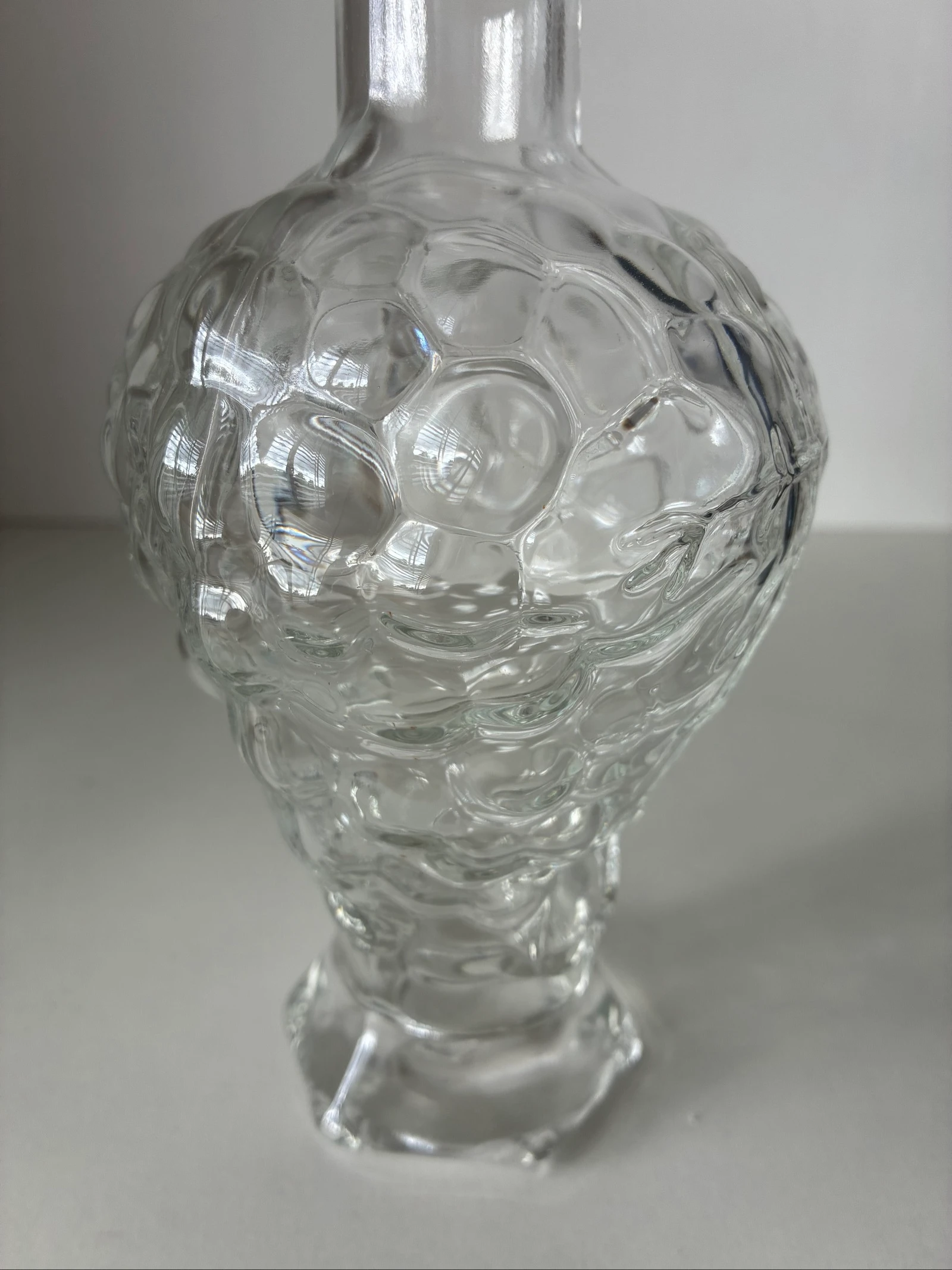 Vintage glass carafe grape pattern 1970s with original stopper – photo 3